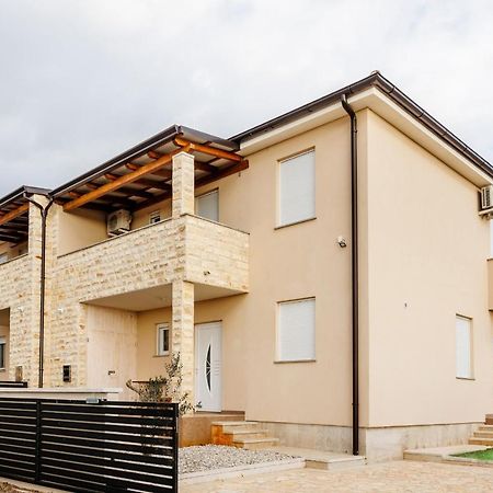 Villa Queen Jelena Galižana Εξωτερικό φωτογραφία
