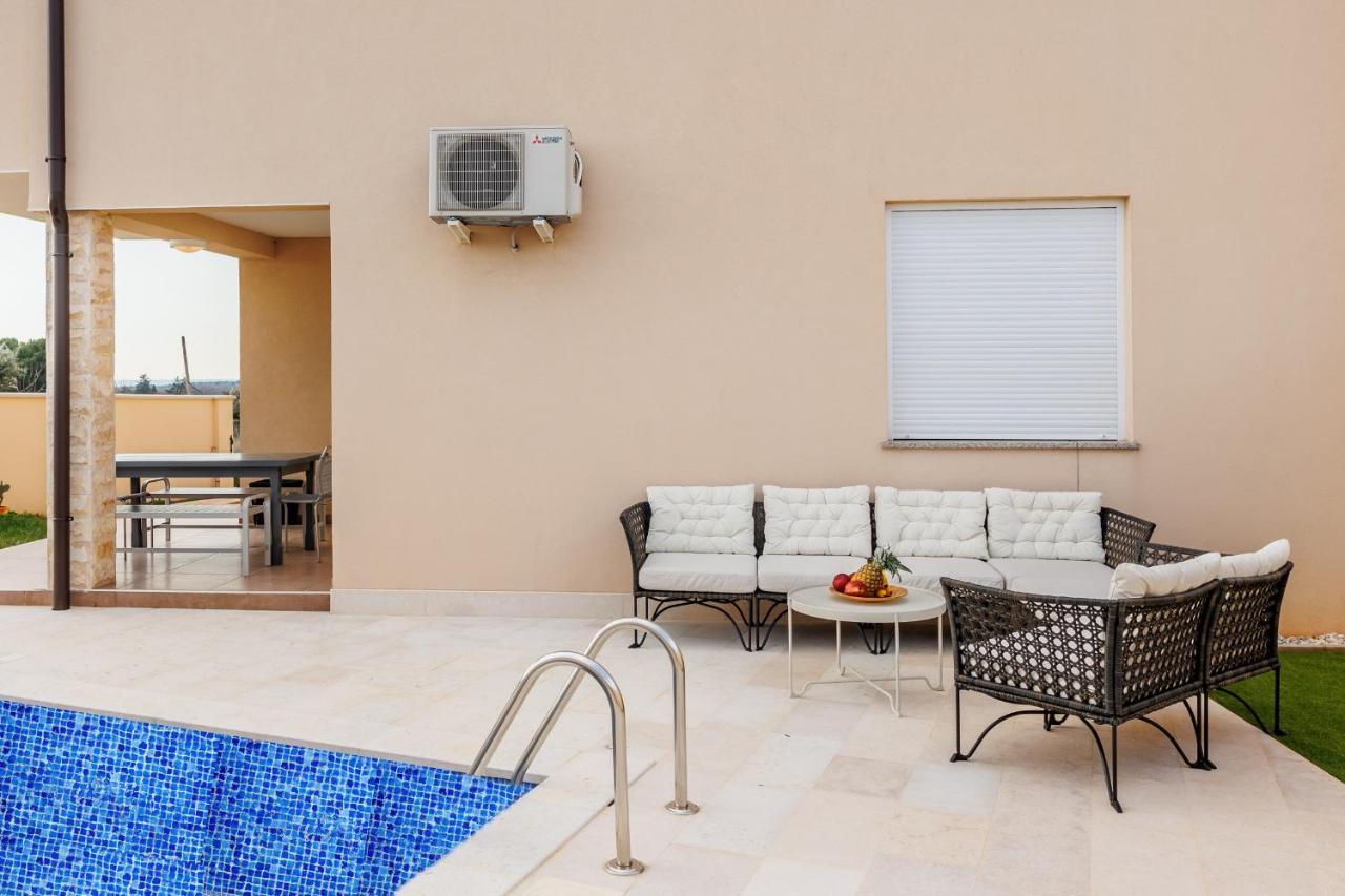 Villa Queen Jelena Galižana Εξωτερικό φωτογραφία